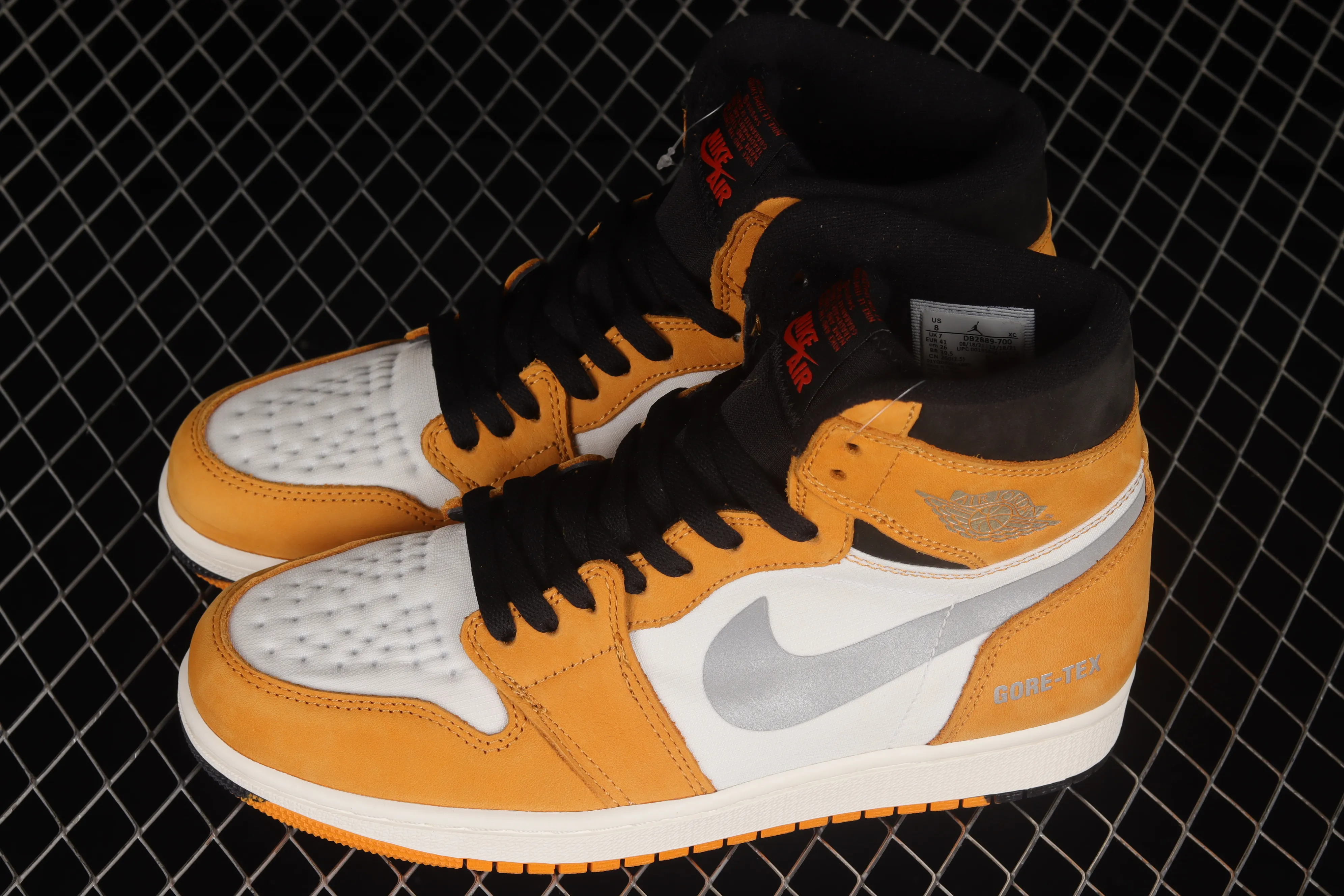 All categories Air Jordan Jordan series basketball shoes Air Jordan 1 High Air Jordan 1 High Retro AJ1 Joe 1 black and white 3M reflective high-top basketball shoes DB2889-700